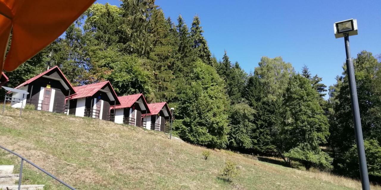 Olivin Kytlice Hiker Huts Otel Dış mekan fotoğraf