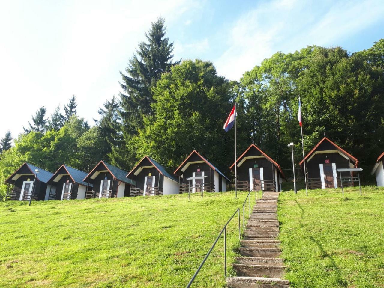 Olivin Kytlice Hiker Huts Otel Dış mekan fotoğraf